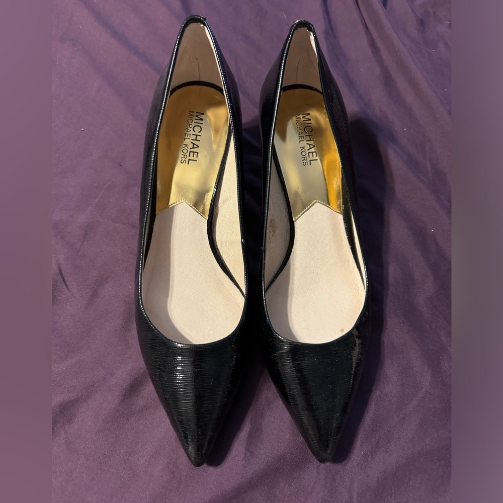 Michael by Michael Kors black low heel pumps size 10
